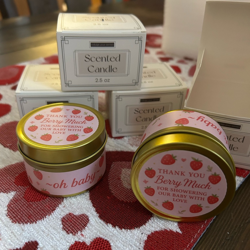 6 Lavender Scented Candles, also including gift tags per photo. New, never used.